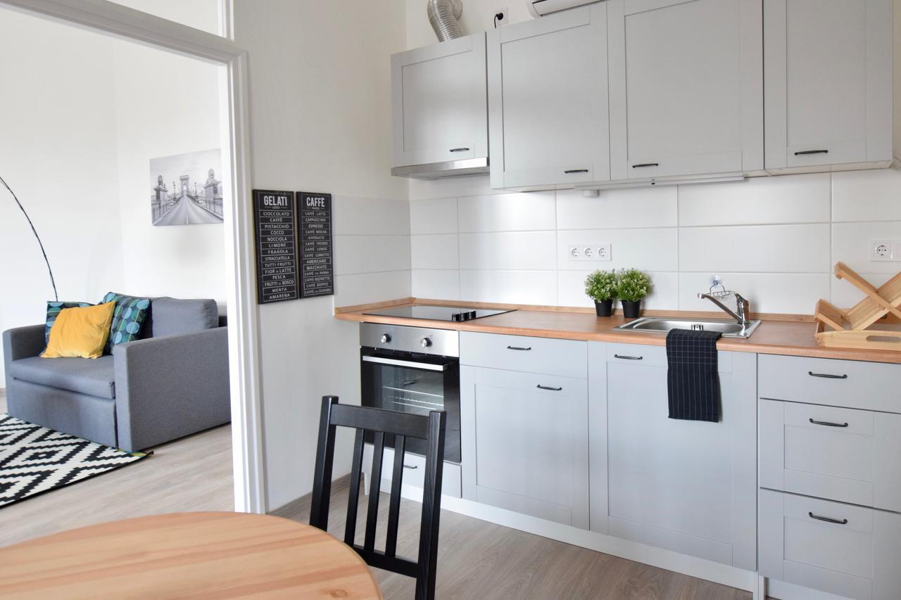 Standard By Hi5 - Bazilika Apartmán Budapest