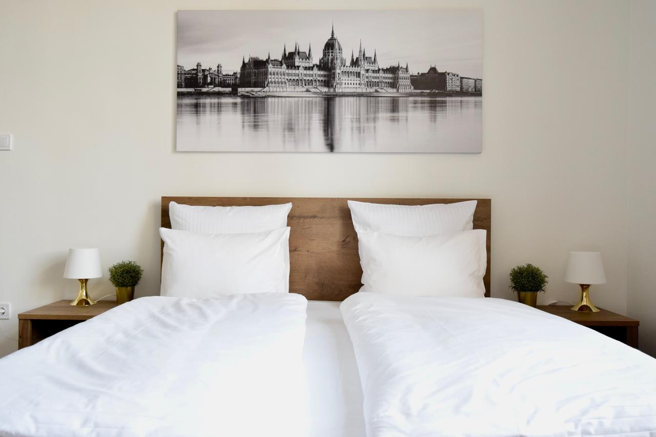 Standard By Hi5 - Bazilika Budapest