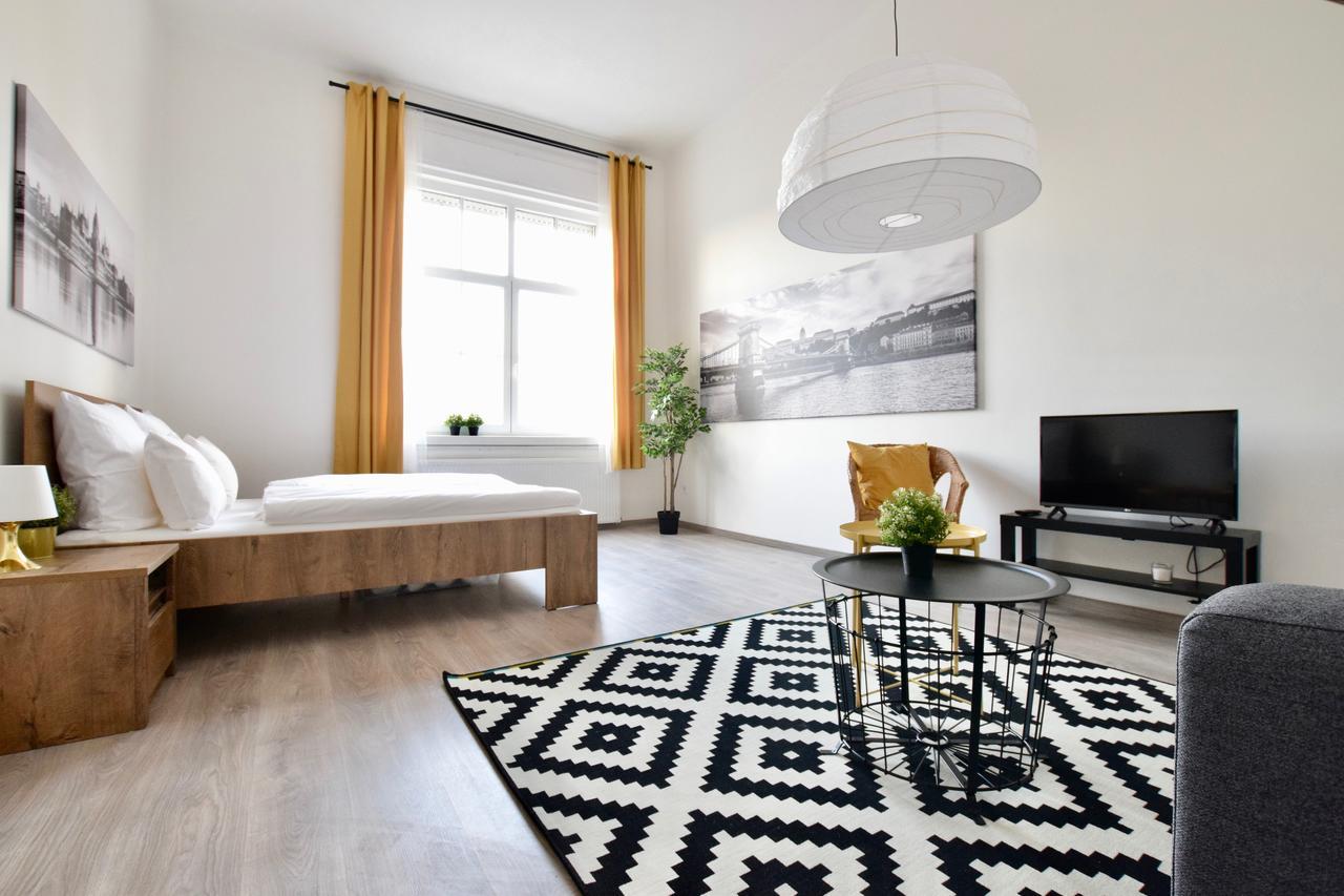 Standard By Hi5 - Bazilika Apartmán Budapest